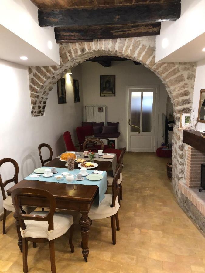 B&B Le Principesse Sermoneta Luaran gambar