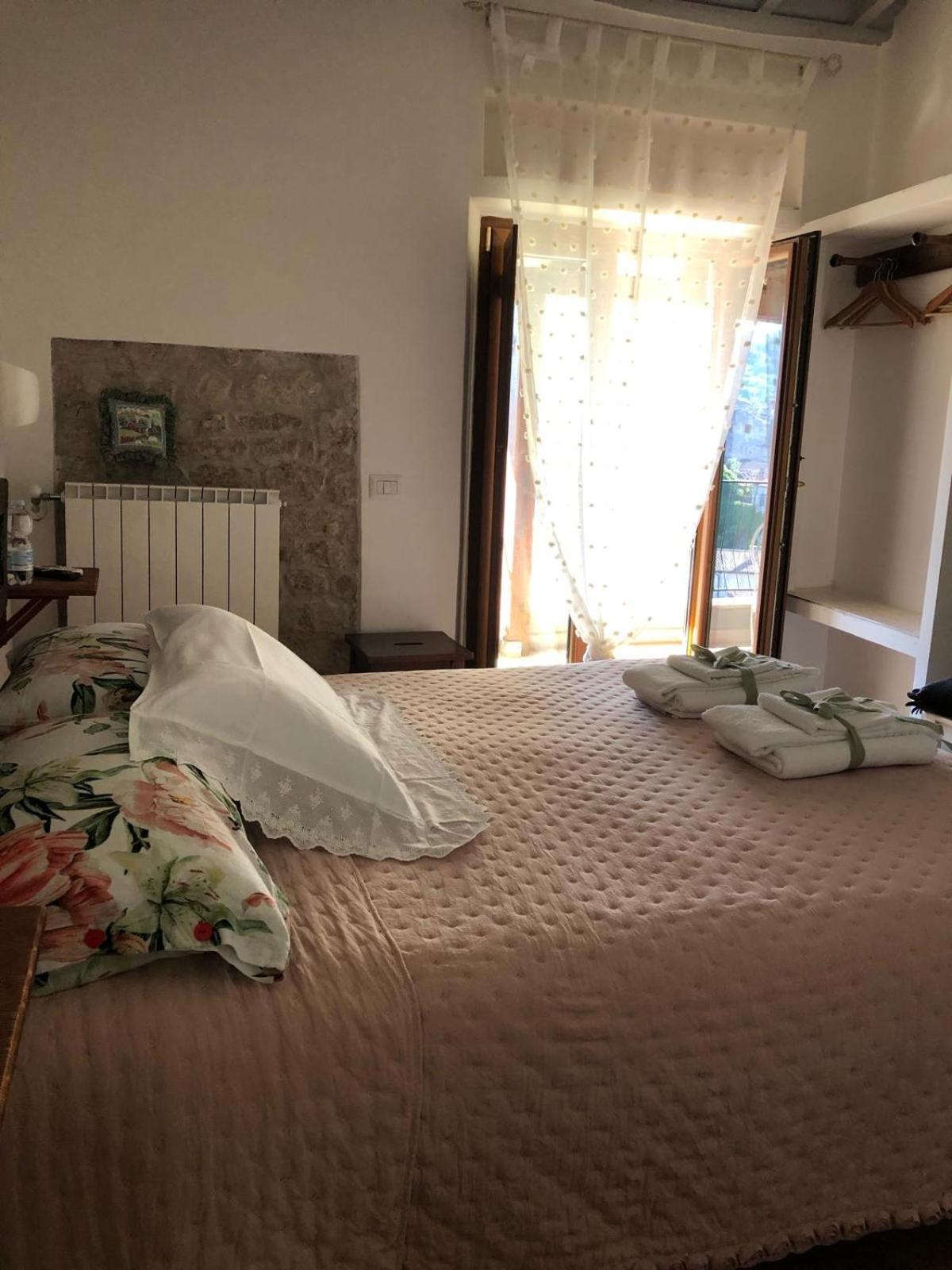 B&B Le Principesse Sermoneta Luaran gambar